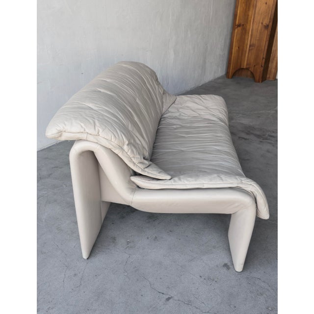 1970s 1970s Post Modern Leather Loveseat by Intertime Switzerland For Sale - Image 5 of 10