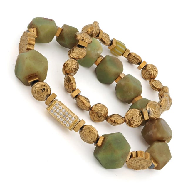 Contemporary Spiritual Garden Natural Jade & Gold Bracelet Set For Sale - Image 3 of 6