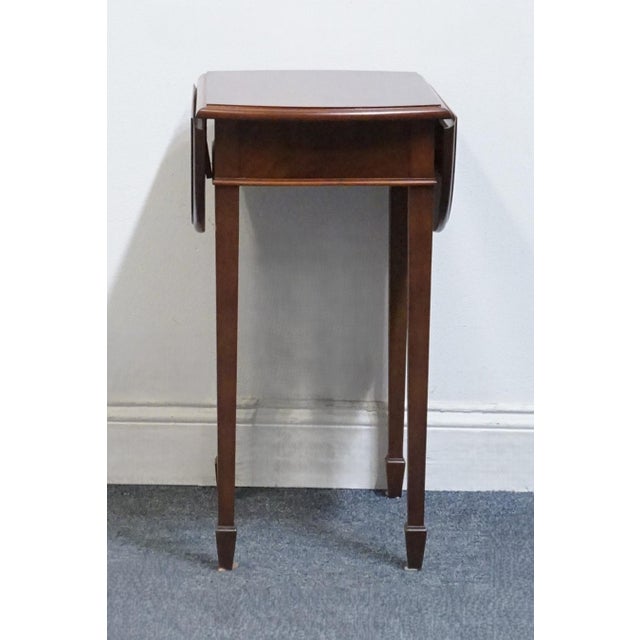 Brown Hekman Furniture Solid Flame Mahogany Traditional Style 26" Drop Leaf Accent End Table 5-4168 For Sale - Image 8 of 14