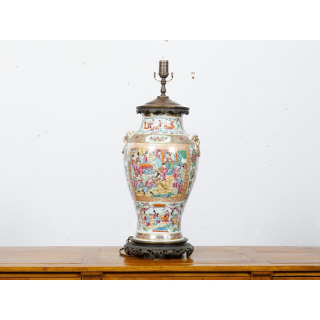Early 19th Century Chinese Rose Medallion Canton Baluster Vase circa 1800 Mounted as a Table Lamp For Sale In Atlanta - Image 6 of 12