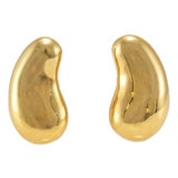 Vintage Tiffany & Co. Ladies 18k Yellow Gold Elsa Peretti Bean Clip Earrings - 2 Pieces For Sale
