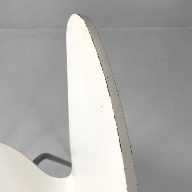 Italian Modern White Lacquered Curved Chairs, 1970s, Set of 6 For Sale - Image 11 of 18