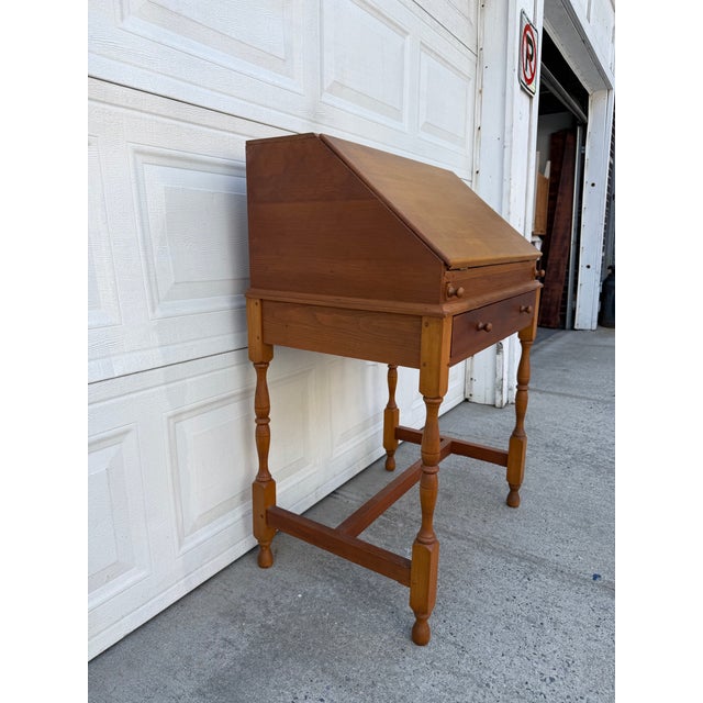 Vintage Colonial Revival Drop-Front Secretary Writing Desk With Turned Legs and Interior Compartments For Sale In New York - Image 6 of 12