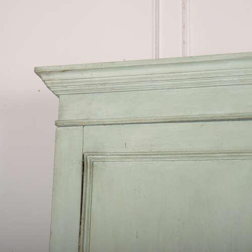 English Painted Linen Cupboard For Sale - Image 3 of 9