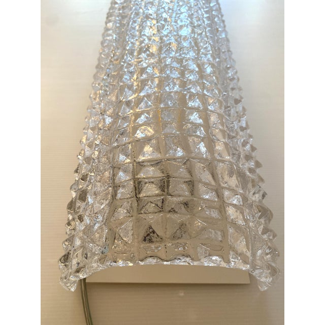 Set of Two "Crocodile" Transparent Murano Glass Wall Sconces For Sale - Image 6 of 10