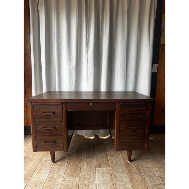 Vintage mid century modern wood veneer executive desk with filling drawer and handles in good vintage condition some minor...