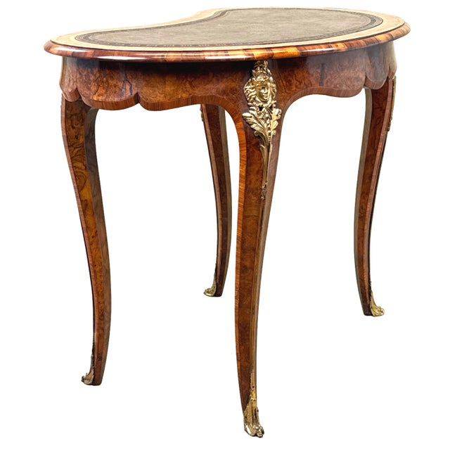 Antique Walnut Kidney Shaped Writing Table by Gillow & Co, 1875 For Sale - Image 4 of 16