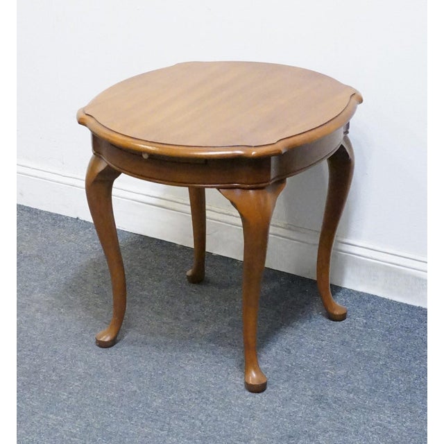 Thomasville Thomasville Furniture Fisher Park Collection 20" Accent End Table 21631-220 For Sale - Image 4 of 10