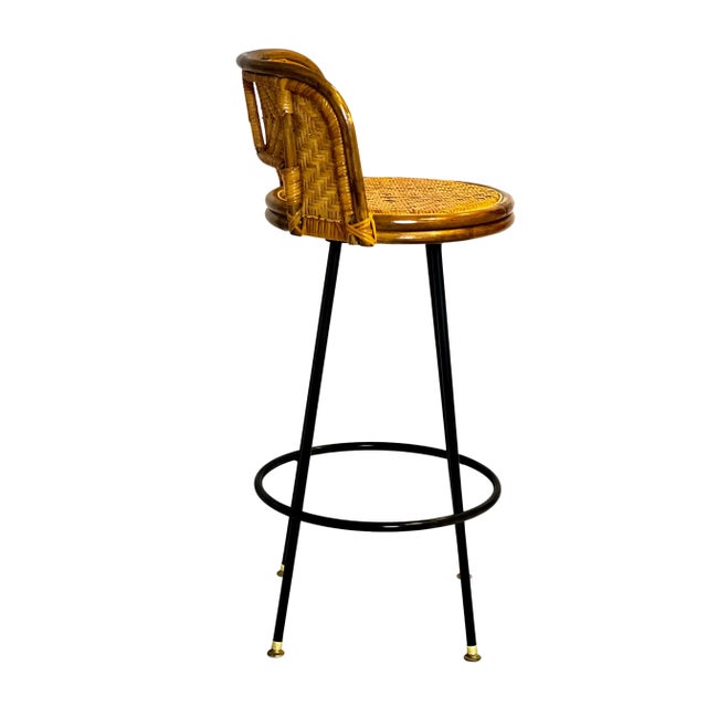 Vintage Mid 20th Century Bamboo and Rattan Swivel Bar Stool For Sale - Image 4 of 10