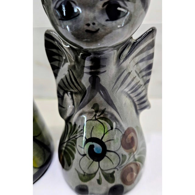 Vintage Tonalá Angel Figurine Pair – Mexican Folk Art Pottery Candlestick & Praying Angel, Hand Painted Floral For Sale - Image 11 of 13