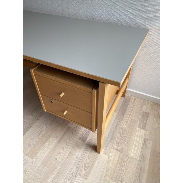 Beech Desk GE 125 by Hans J. Wegner for Getama For Sale - Image 13 of 15