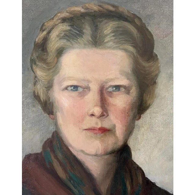 Large Oil Painting Portrait of a Scottish Socialite With Rifle by Jeanie Walkinshaw For Sale - Image 4 of 8