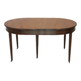 Antique Early 19th Century American Federal Mahogany Dining Table With Center Leaf For Sale