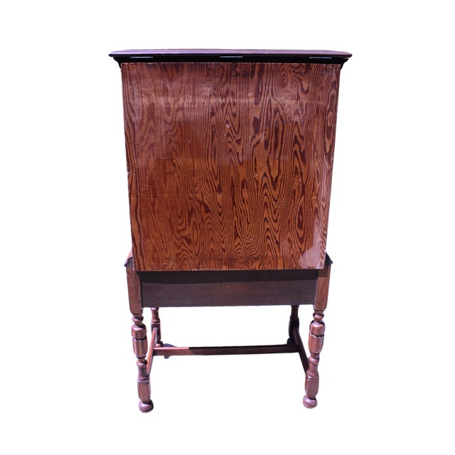 1920s Berkey & Gay Jacobean Revival Carved Walnut Lift-Top Bar Cabinet For Sale - Image 9 of 11