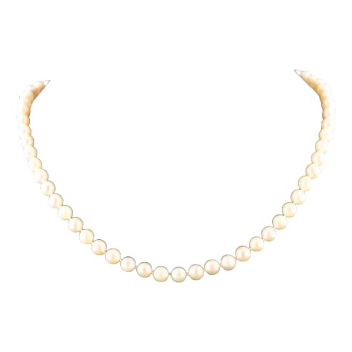 Pearl Necklace With 14k White Gold Clasp For Sale