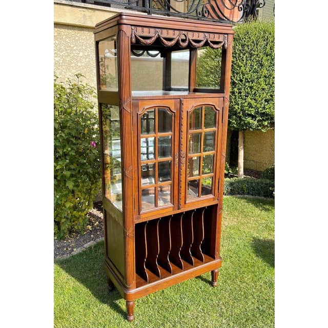 Period: 19th century Style: Louis 16th, Directory Condition: Good condition Material: Walnut Width: 69cmHeight: 1m60Depth:...