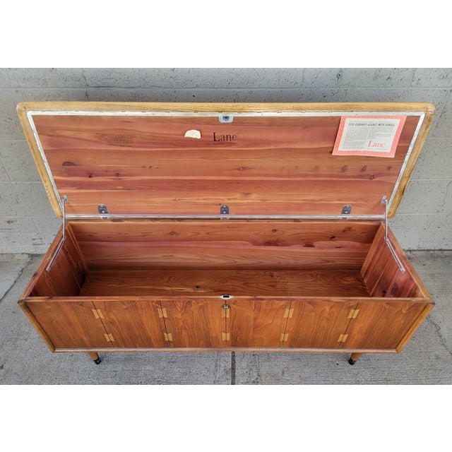 Lane Acclaim Cedar Trunk / Blanket / Hope Chest For Sale - Image 10 of 18