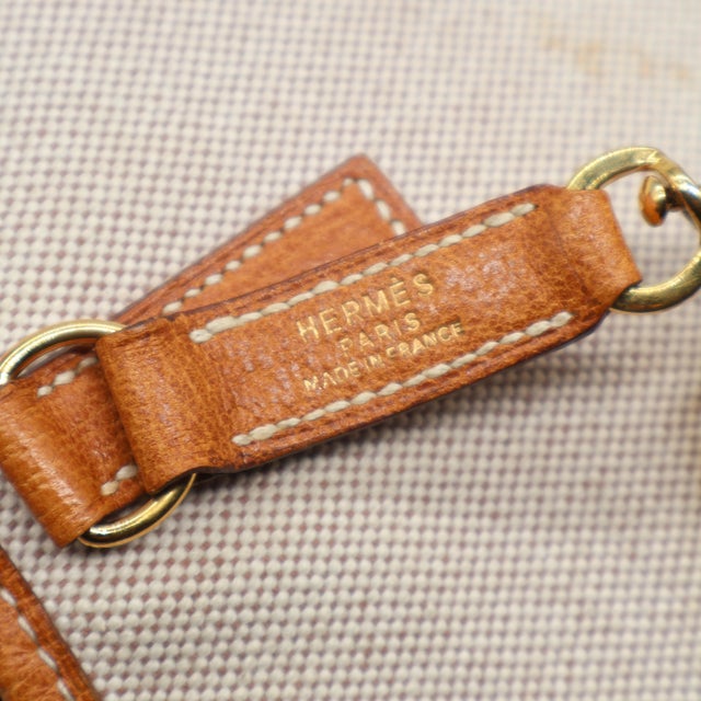 White Hermès Toile Canvas & Natural Peau Porc Leather Trim II 31cm Bag, 1992. For Sale - Image 8 of 15