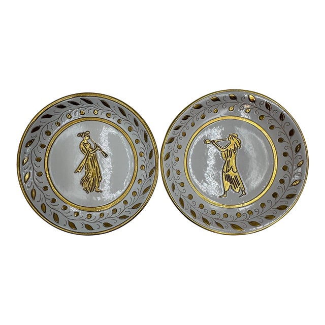 Zaccagnini Italian Gilt Majolica Plates – Classical Figures, Mid-20th Century - Set of 2 With Easels For Sale