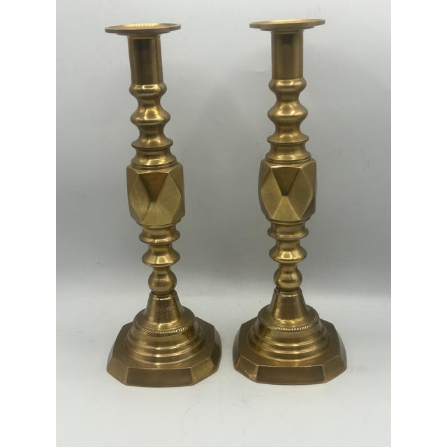 Late 19th Century English "King of Diamond" Brass Candlesticks, 1897 Queen Victoria Diamond Jubilee – Pair For Sale In Los Angeles - Image 6 of 12