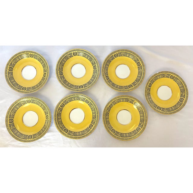 Vintage 'Golden Damask' Fine China Made in Japan- Miscellaneous 21 Piece Set For Sale - Image 13 of 18