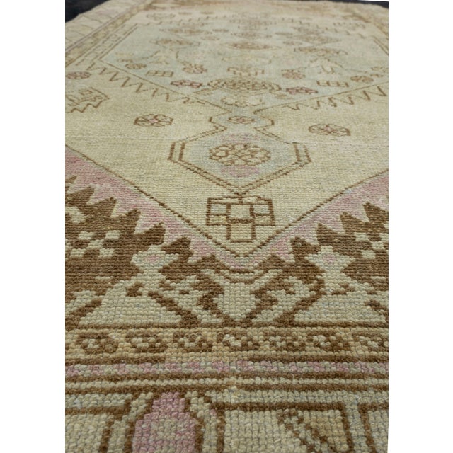 Early 21st Century Turkish Anatolian Rug 3'9" x 5'11" #18046 For Sale - Image 5 of 8