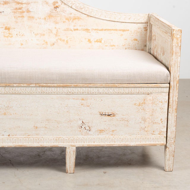 19th Century Swedish Antique White Painted Pine Gustavian Bench With Griffins For Sale - Image 16 of 17
