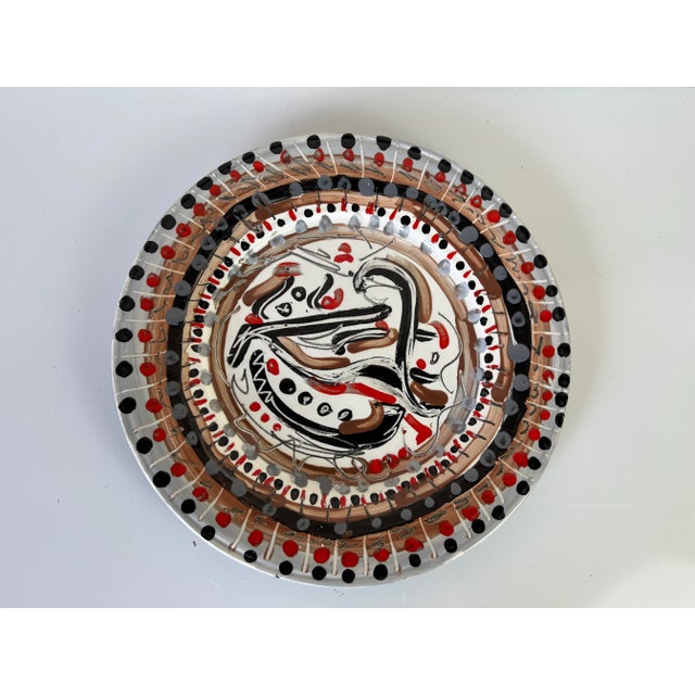 Vintage Juliette Hand Painted Abstract Design Decorative Ceramic Plate For Sale - Image 12 of 12