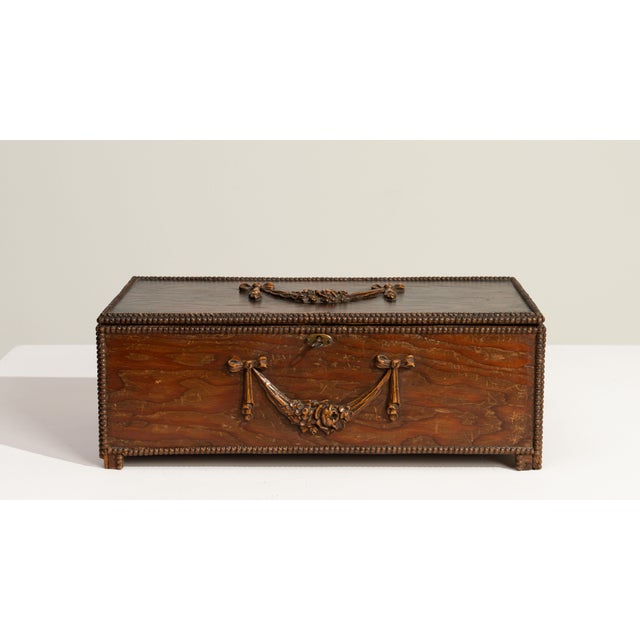 1900 - 1909 United Kingdom Victorian Chocolate Wood Box For Sale - Image 18 of 18