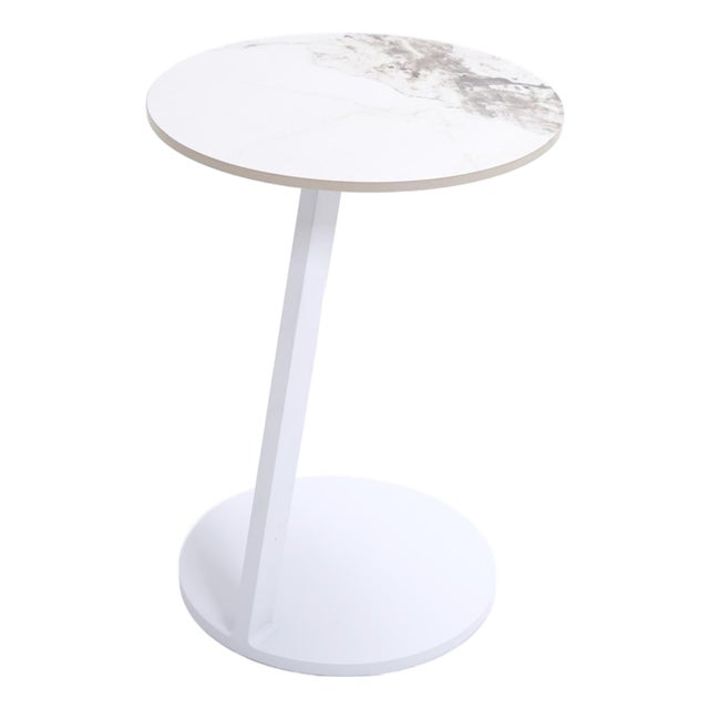 Serene Outdoor Modern Outdoor Side Table For Sale