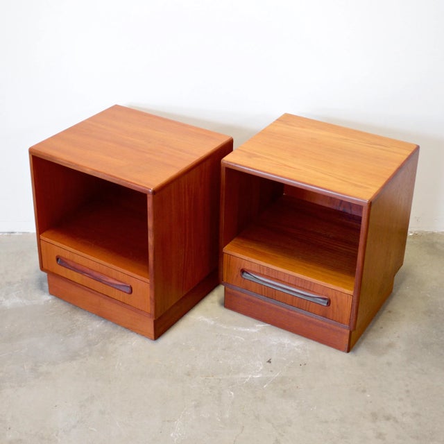 Mid-Century Modern G-Plan "Fresco" Teak Pair of 1 Drawer Nightstands For Sale - Image 3 of 6