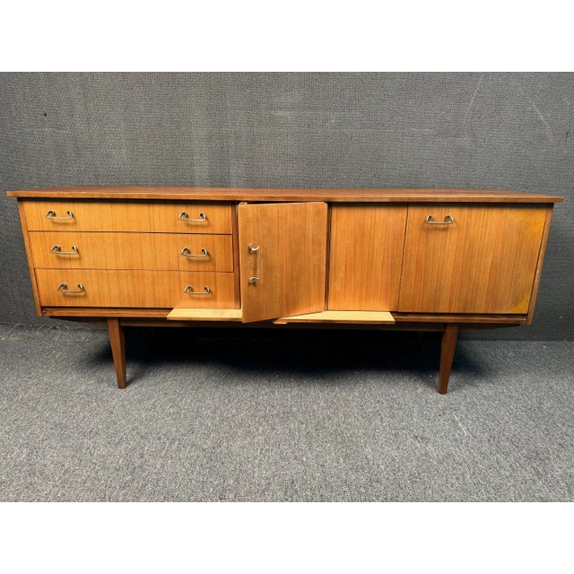 Mid 20th Century Vintage Cocktail Bar Sideboard by Beautility For Sale In New York - Image 6 of 12