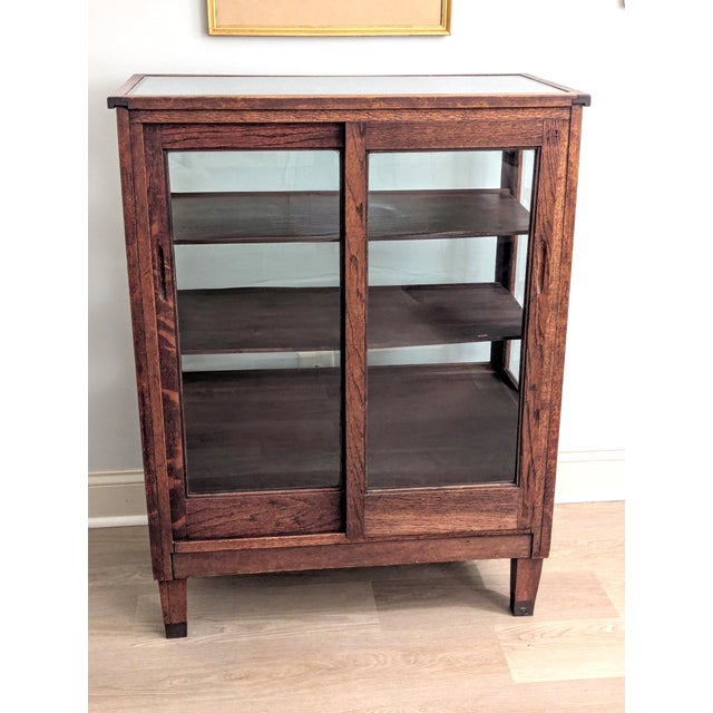 Antique Mission Oak Showcase Store Display Cabinet Bookcase With Sliding Doors For Sale - Image 4 of 18
