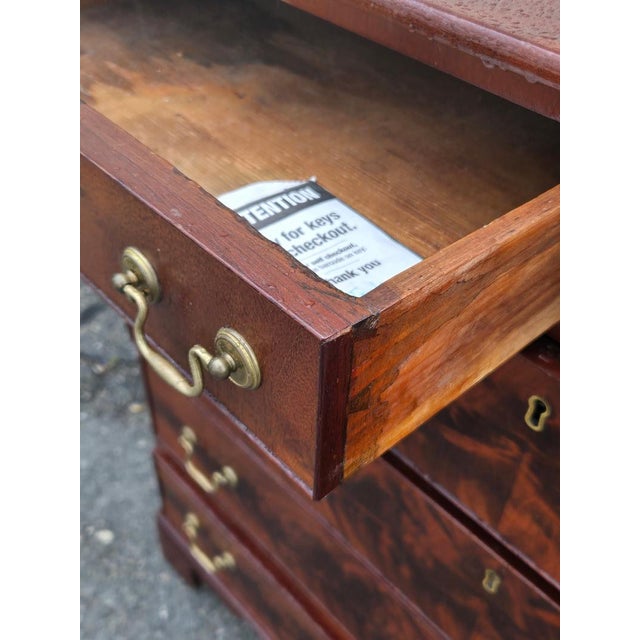 English Fine Late 18th C / 19th C English Crotch Mahogany 6 Drawer Chest For Sale - Image 3 of 12