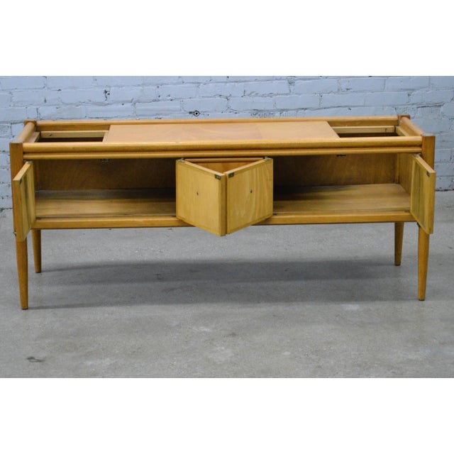 1960s Mid Century Modern Wood Italian Travertine Top Inserts Brass Trim Low Credenza Console Cabinet For Sale - Image 4 of 14