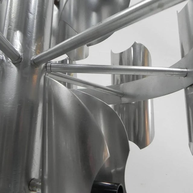 Height (including chain): 95 cm. Height (excluding chain): 53 cm. Ø: 60 cm. The lamp is equipped with new small...