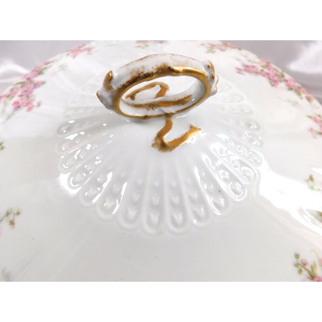 Traditional 1930s Charles Field Haviland Gda Covered Casserole Dish in Schleiger For Sale - Image 3 of 7