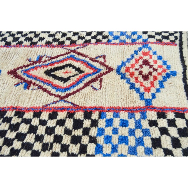 Mid 20th Century Vintage Moroccan Rug - 6'9'' X 4'10'' For Sale - Image 12 of 13
