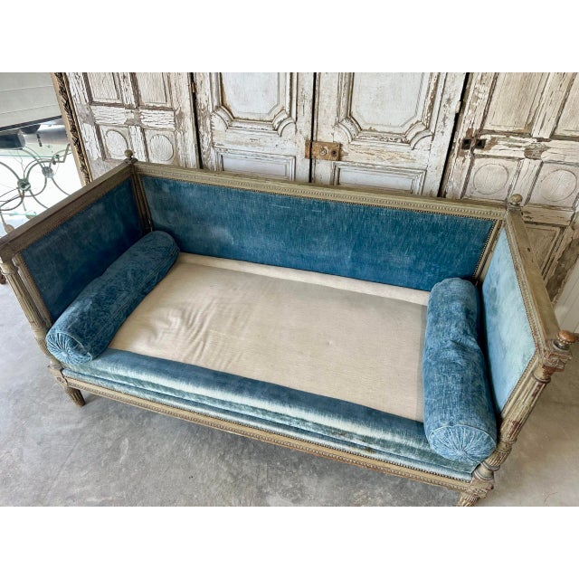 Louis XVI Daybed, 1800s For Sale - Image 9 of 14
