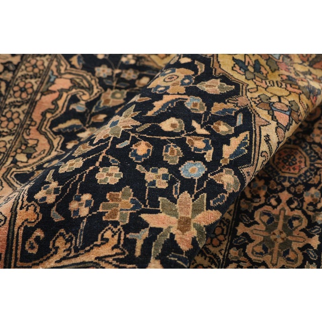 Late 19th Century Persian Farahan Rug, 03'03 X 04'10 For Sale In Dallas - Image 6 of 10