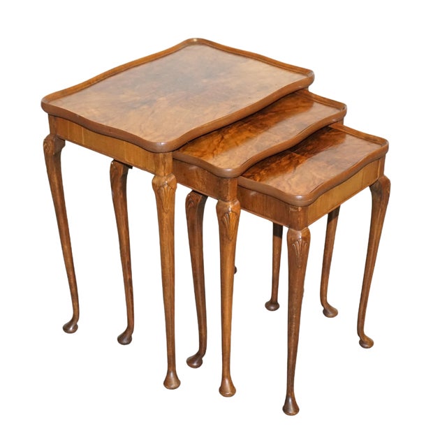 Art Deco Burr Walnut Nest of Three Table with Queen Anne Legs, Set of 3 For Sale