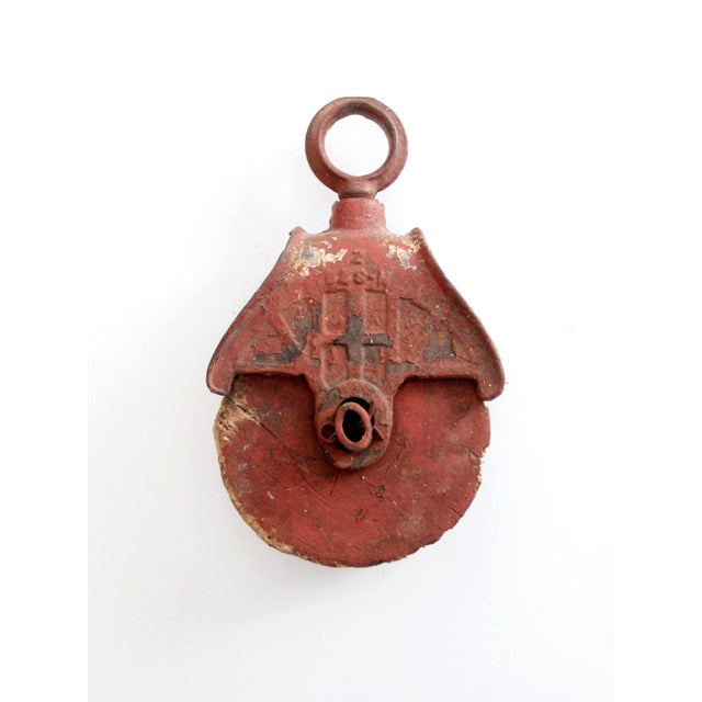 Red Antique f.e. Myers & Bro. Knot Passing Barn Hay Pulley For Sale - Image 8 of 12