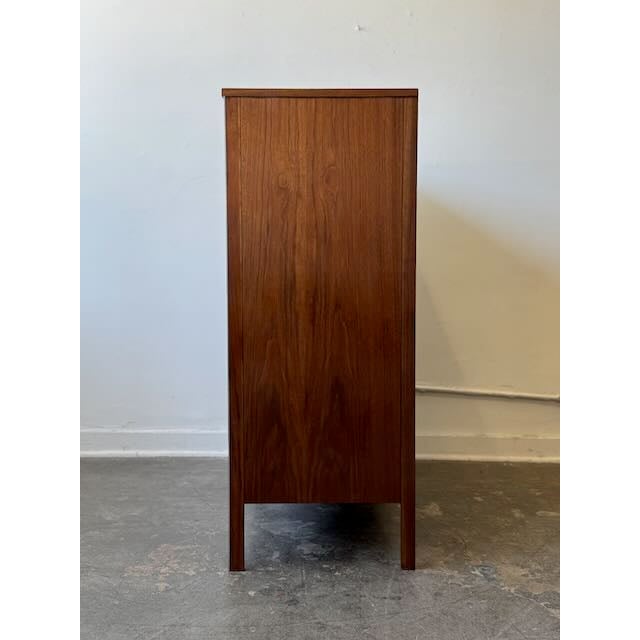 1950s Authentic Paul McCobb for Calvin Furniture "Linear Group" Tall Boy Dresser For Sale - Image 9 of 15