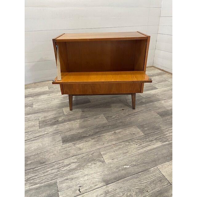 1970s Vintage Pillow Trunk from Tatra Nabytok, 1970s For Sale - Image 5 of 6