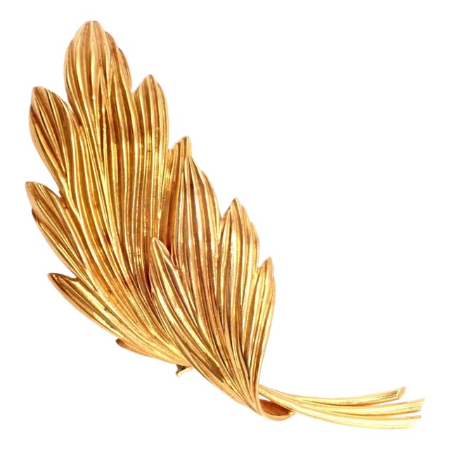 Late 20th Century Tiffany & Co. Yellow Gold French Leaf Large Pin Brooch For Sale