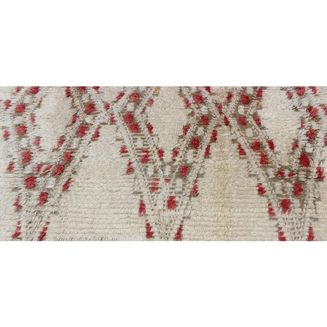 Vintage Beni Ouarain Moroccan Rug in White, Ivory, Taupe, Green and Rose Colors For Sale - Image 10 of 13
