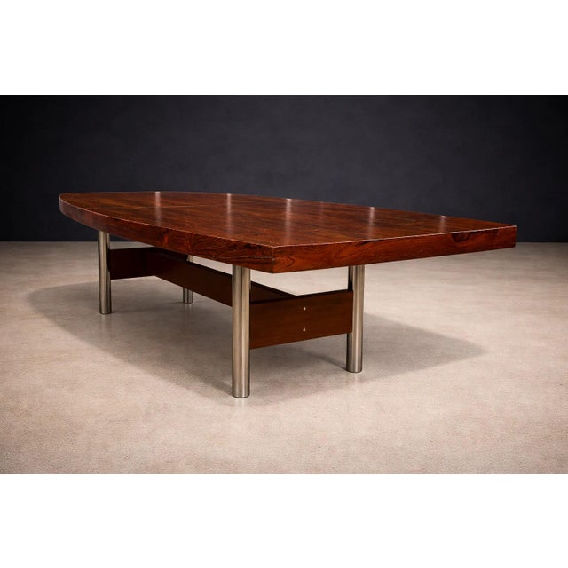 Sergio Rodrigues Large Brazilian Modern Dining or Conference Table in Rosewood and Metal, Sergio Rodrigues, 1960s For Sale - Image 4 of 12