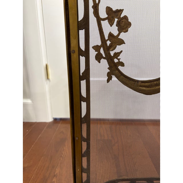 Late 19th Century French Louis XVI Brass Fireplace Screen W. Mesh Panel and Floral Details For Sale - Image 17 of 18