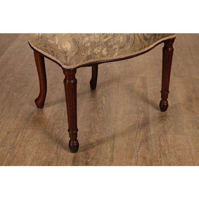 Wood Hepplewhite Inspired Set Of Eight Mahogany Carved Oval Back Dining Chairs For Sale - Image 7 of 18