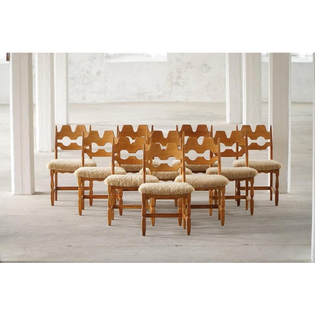 1960s Razorblade Chairs in Oak and Lambswool attributed to Henning Kjærnulf, 1960s, Set of 10 For Sale - Image 5 of 18